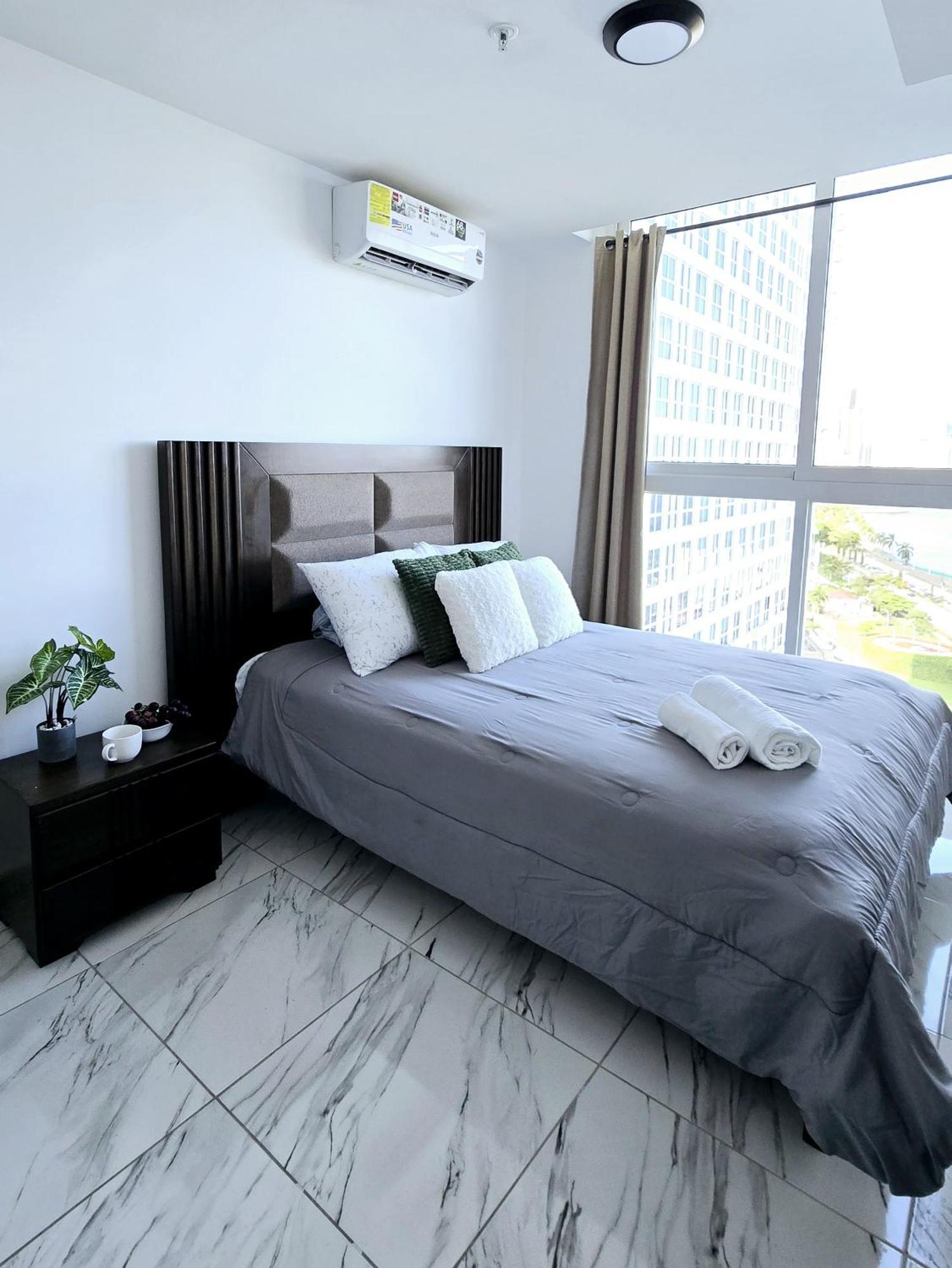 Apartment Skyline Retreat I Near It All Panama Stadt
